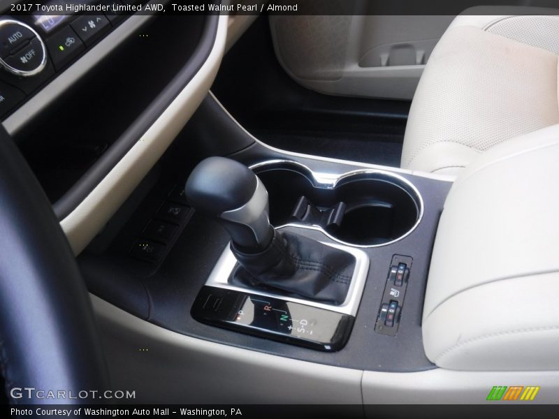 Toasted Walnut Pearl / Almond 2017 Toyota Highlander Limited AWD