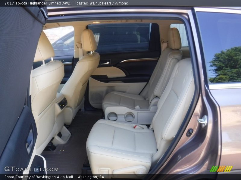 Toasted Walnut Pearl / Almond 2017 Toyota Highlander Limited AWD