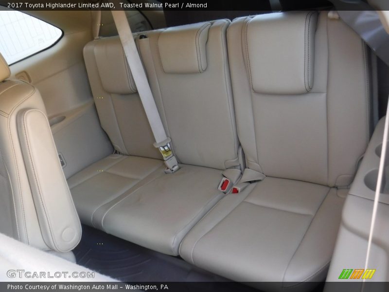 Toasted Walnut Pearl / Almond 2017 Toyota Highlander Limited AWD