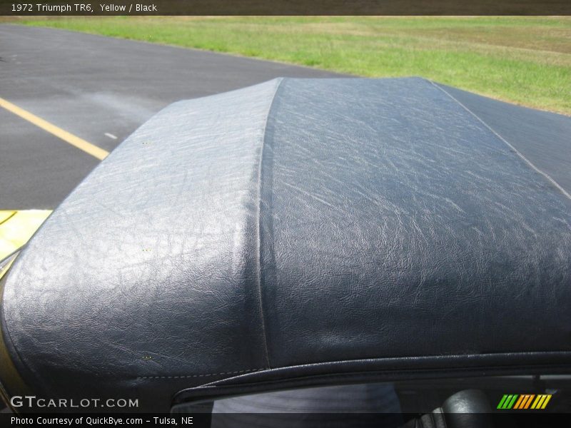 Yellow / Black 1972 Triumph TR6