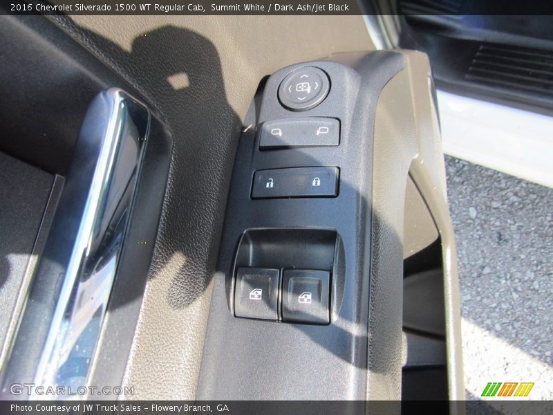 Summit White / Dark Ash/Jet Black 2016 Chevrolet Silverado 1500 WT Regular Cab