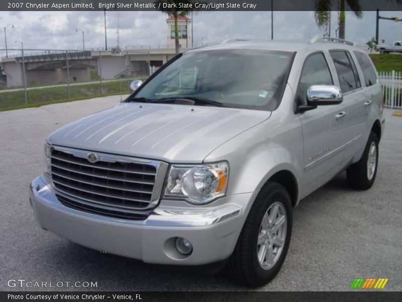 Bright Silver Metallic / Dark Slate Gray/Light Slate Gray 2007 Chrysler Aspen Limited
