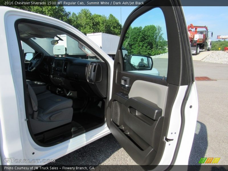 Summit White / Dark Ash/Jet Black 2016 Chevrolet Silverado 1500 WT Regular Cab