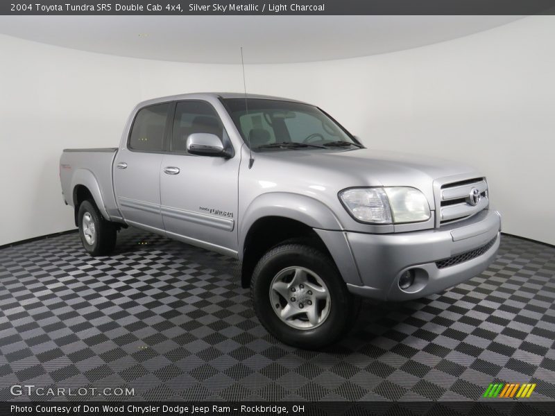 Silver Sky Metallic / Light Charcoal 2004 Toyota Tundra SR5 Double Cab 4x4