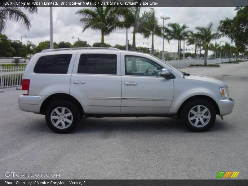 Bright Silver Metallic / Dark Slate Gray/Light Slate Gray 2007 Chrysler Aspen Limited