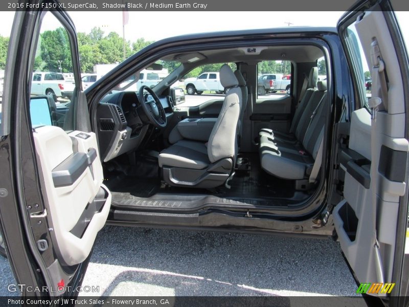 Shadow Black / Medium Earth Gray 2016 Ford F150 XL SuperCab