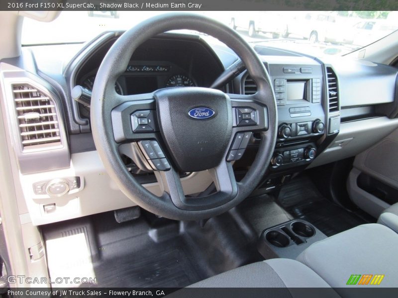 Shadow Black / Medium Earth Gray 2016 Ford F150 XL SuperCab