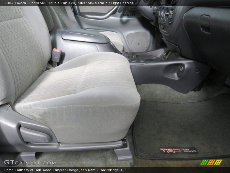 Silver Sky Metallic / Light Charcoal 2004 Toyota Tundra SR5 Double Cab 4x4