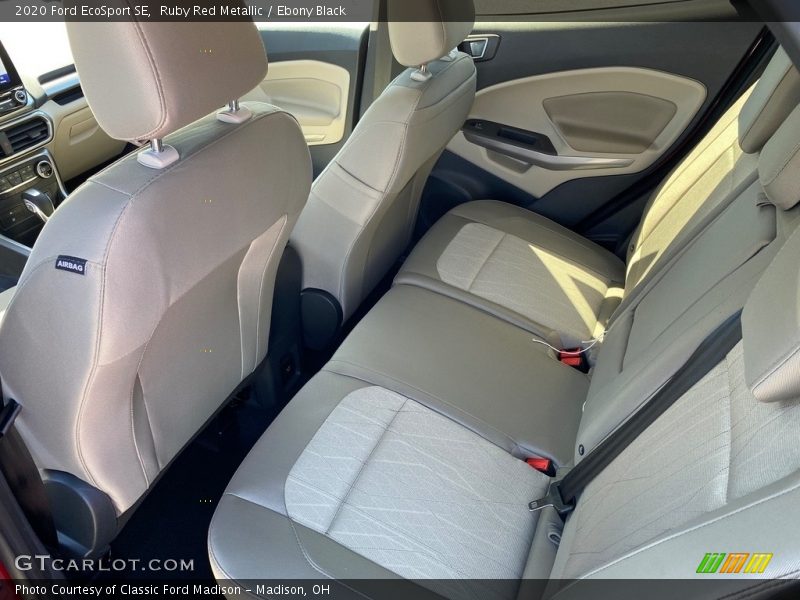 Ruby Red Metallic / Ebony Black 2020 Ford EcoSport SE