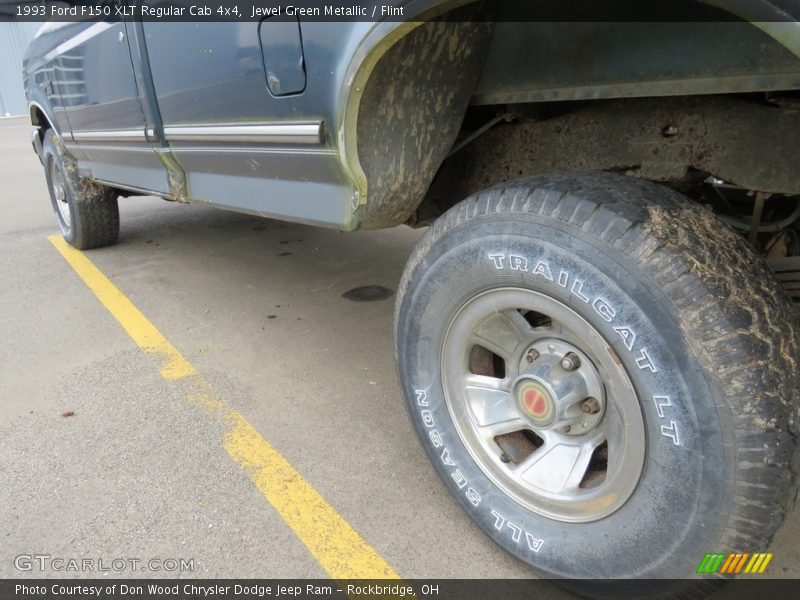 Jewel Green Metallic / Flint 1993 Ford F150 XLT Regular Cab 4x4