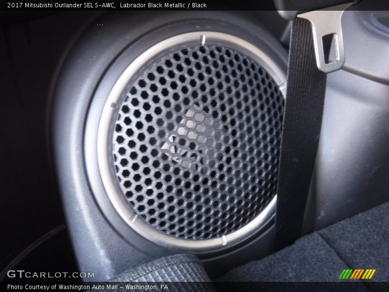 Audio System of 2017 Outlander SEL S-AWC