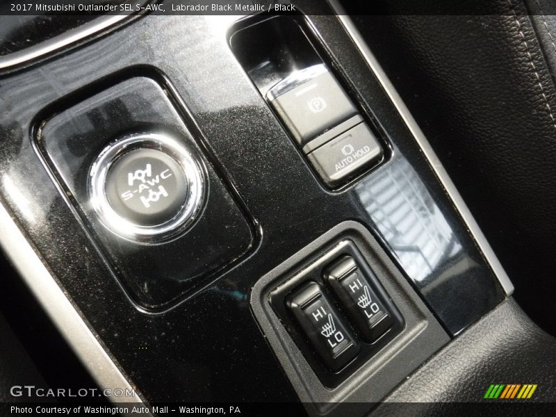 Controls of 2017 Outlander SEL S-AWC