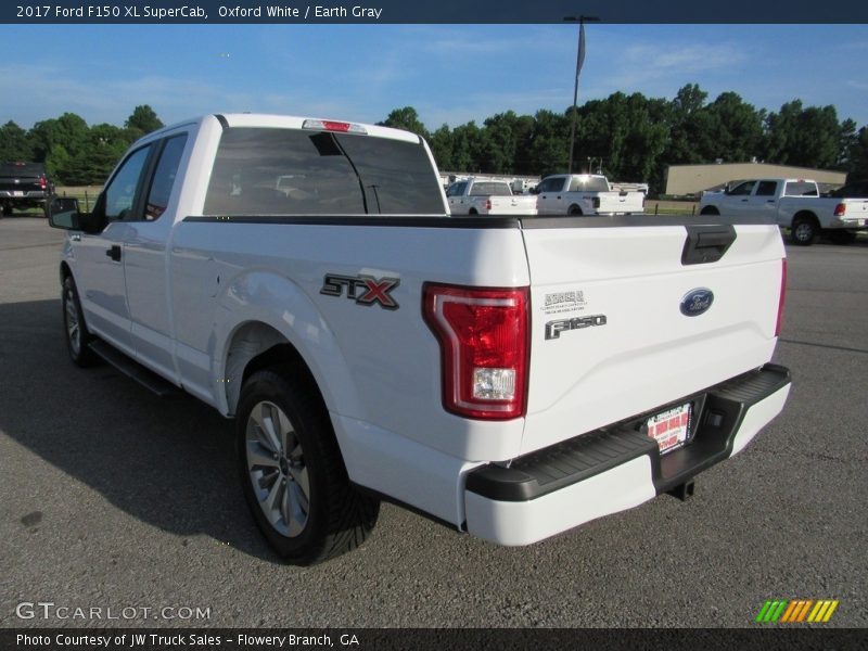 Oxford White / Earth Gray 2017 Ford F150 XL SuperCab