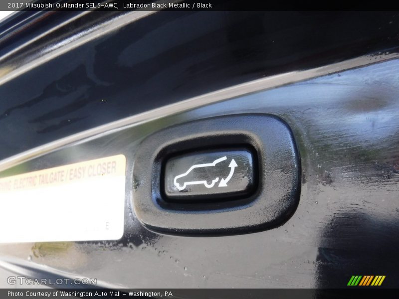 Controls of 2017 Outlander SEL S-AWC