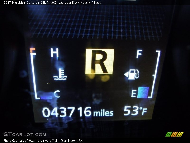 Labrador Black Metallic / Black 2017 Mitsubishi Outlander SEL S-AWC