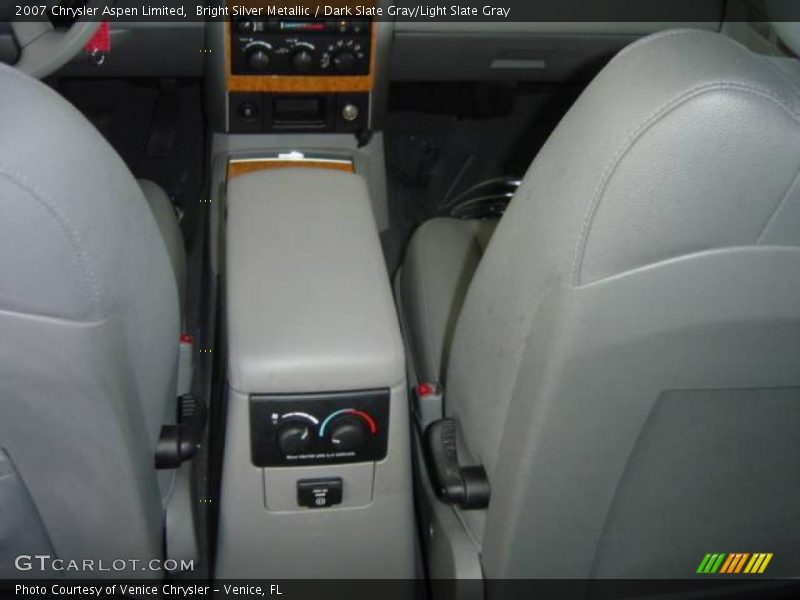 Bright Silver Metallic / Dark Slate Gray/Light Slate Gray 2007 Chrysler Aspen Limited