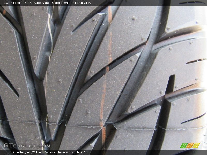Oxford White / Earth Gray 2017 Ford F150 XL SuperCab