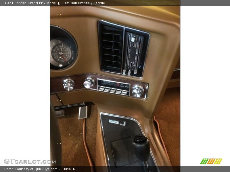 Controls of 1971 Grand Prix Model J