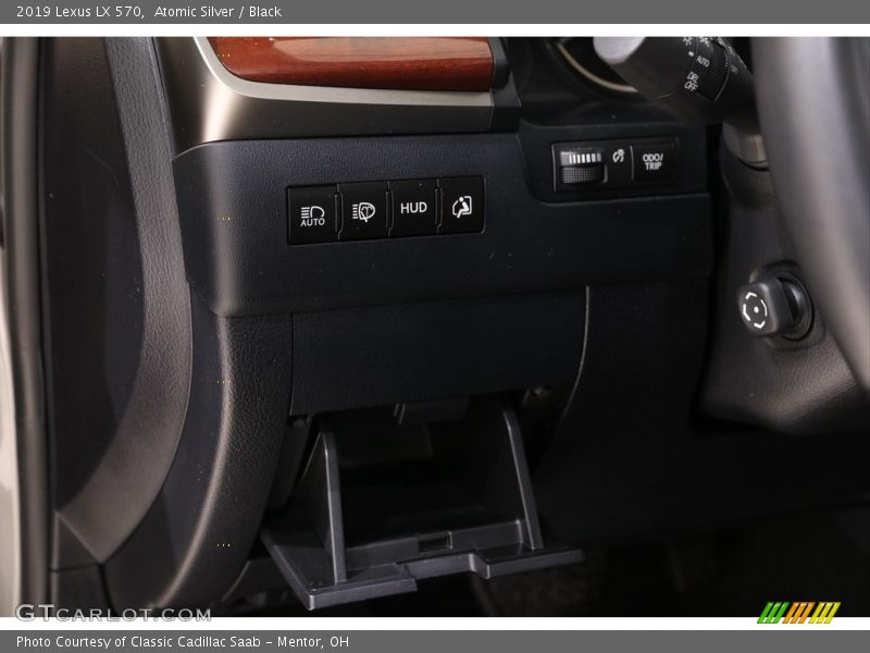 Atomic Silver / Black 2019 Lexus LX 570