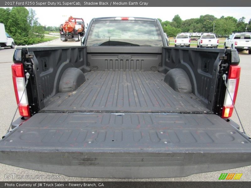 Shadow Black / Medium Earth Gray 2017 Ford F250 Super Duty XL SuperCab
