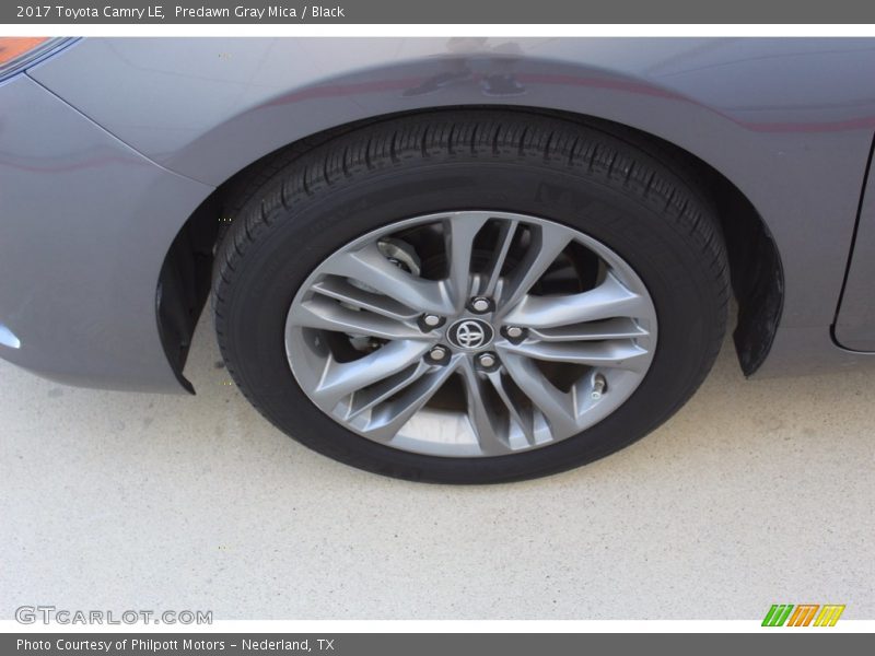 Predawn Gray Mica / Black 2017 Toyota Camry LE