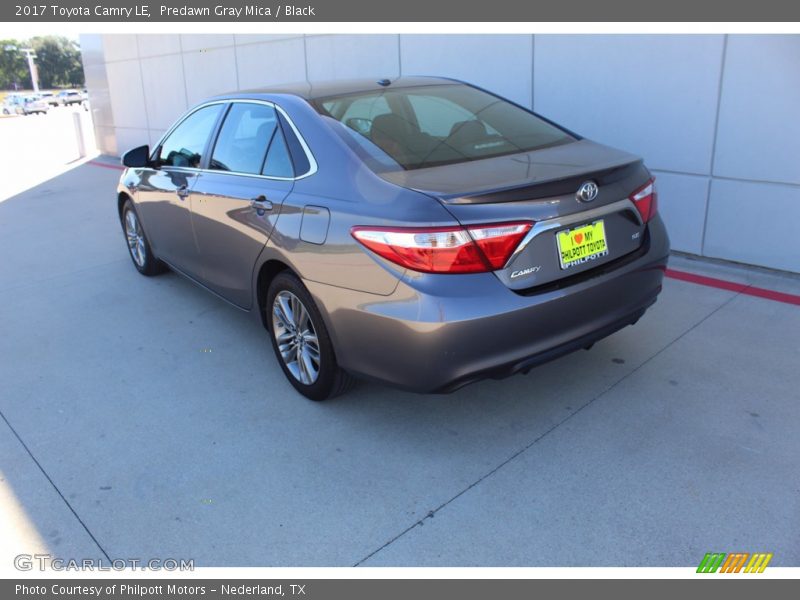 Predawn Gray Mica / Black 2017 Toyota Camry LE