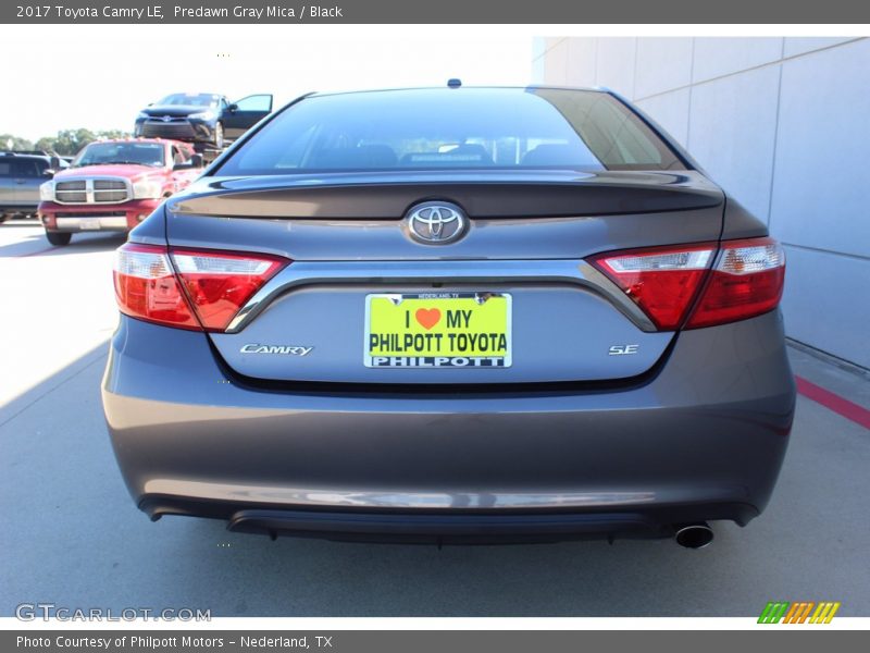 Predawn Gray Mica / Black 2017 Toyota Camry LE