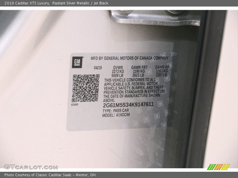 Radiant Silver Metallic / Jet Black 2019 Cadillac XTS Luxury