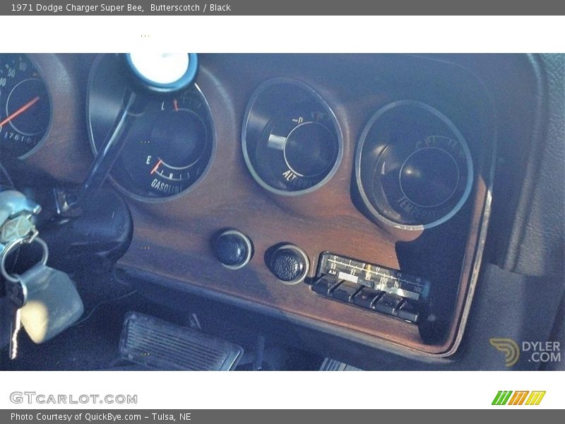 Butterscotch / Black 1971 Dodge Charger Super Bee
