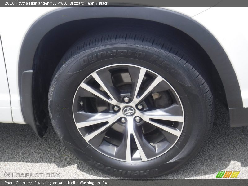 Blizzard Pearl / Black 2016 Toyota Highlander XLE AWD