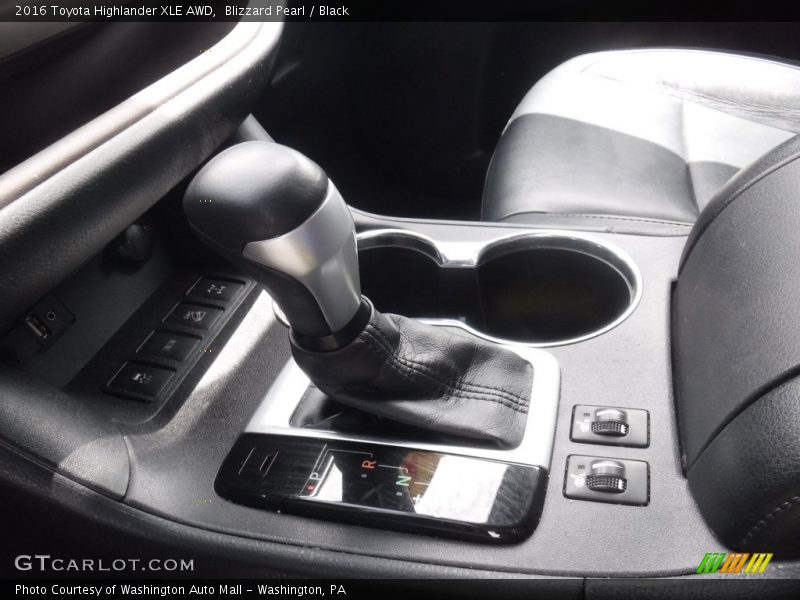 Blizzard Pearl / Black 2016 Toyota Highlander XLE AWD