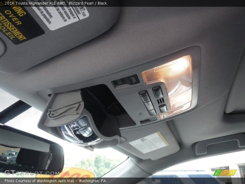 Blizzard Pearl / Black 2016 Toyota Highlander XLE AWD