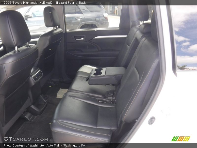 Blizzard Pearl / Black 2016 Toyota Highlander XLE AWD