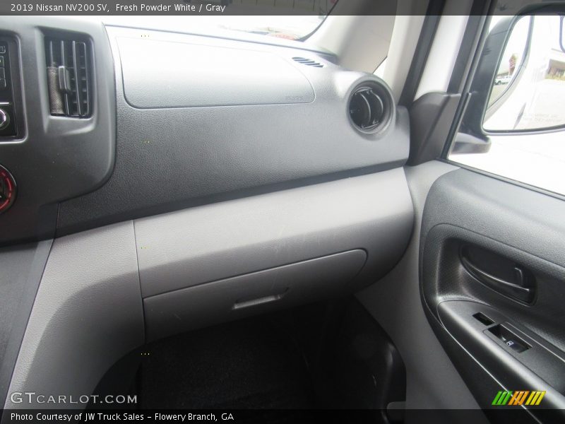 Fresh Powder White / Gray 2019 Nissan NV200 SV