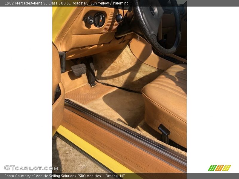 Sun Yellow / Palomino 1982 Mercedes-Benz SL Class 380 SL Roadster