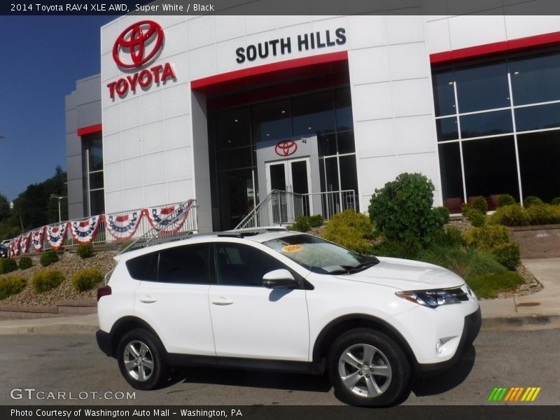Super White / Black 2014 Toyota RAV4 XLE AWD
