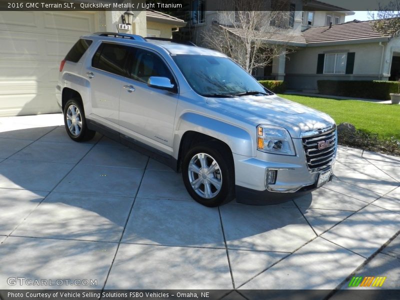 Quicksilver Metallic / Light Titanium 2016 GMC Terrain SLT