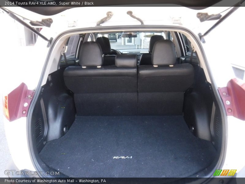 Super White / Black 2014 Toyota RAV4 XLE AWD