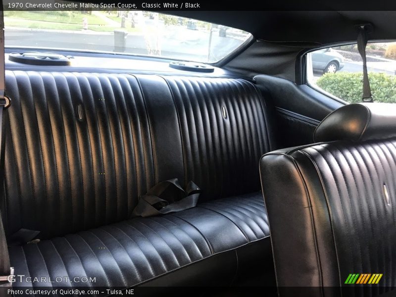 Classic White / Black 1970 Chevrolet Chevelle Malibu Sport Coupe