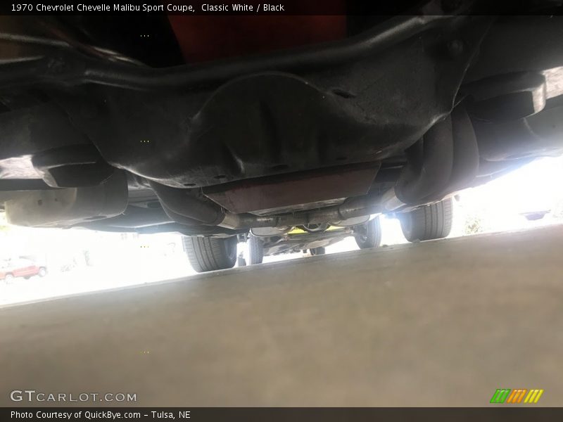 Classic White / Black 1970 Chevrolet Chevelle Malibu Sport Coupe