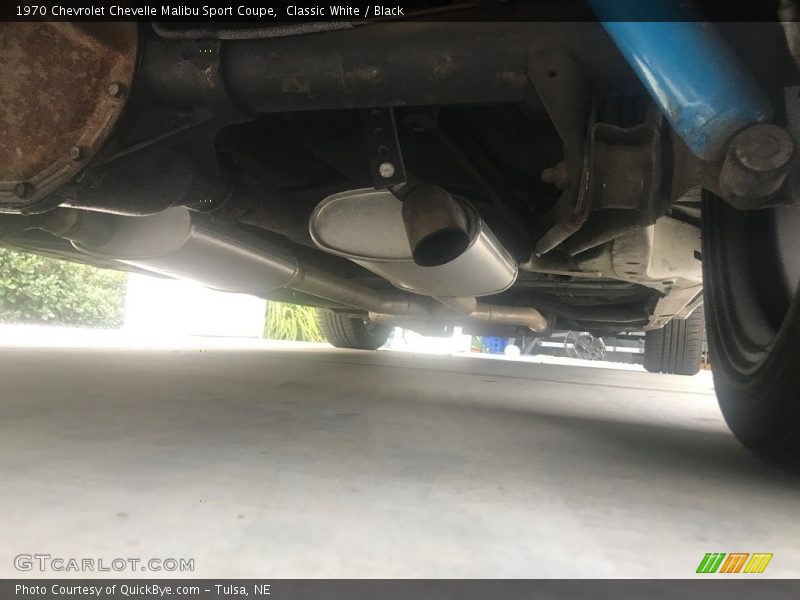 Classic White / Black 1970 Chevrolet Chevelle Malibu Sport Coupe