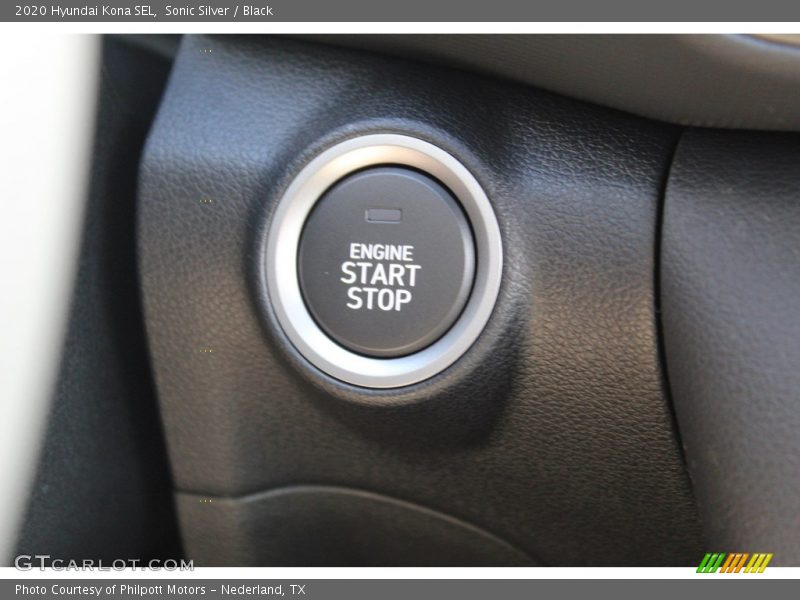Sonic Silver / Black 2020 Hyundai Kona SEL