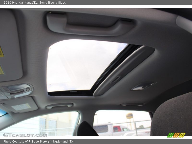 Sonic Silver / Black 2020 Hyundai Kona SEL