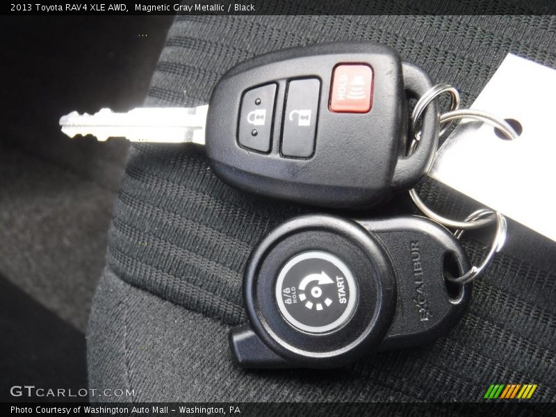 Magnetic Gray Metallic / Black 2013 Toyota RAV4 XLE AWD