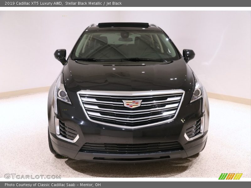 Stellar Black Metallic / Jet Black 2019 Cadillac XT5 Luxury AWD