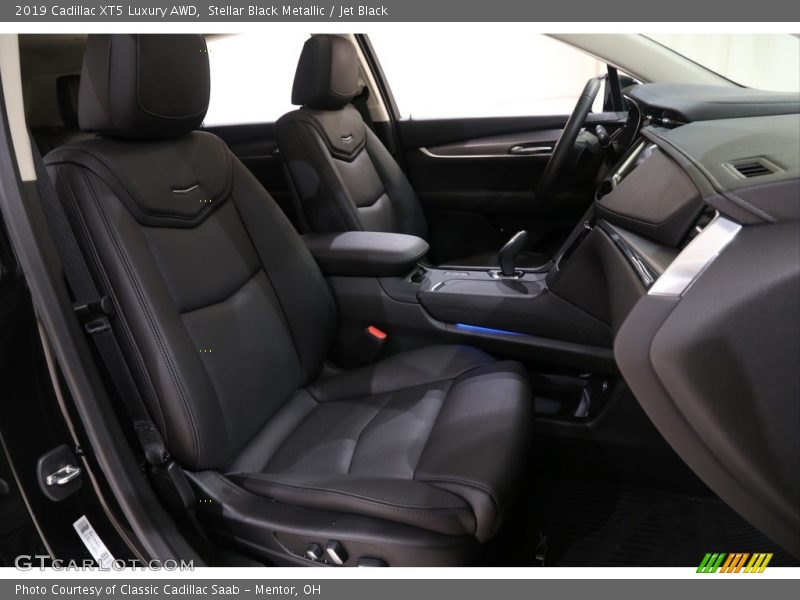 Stellar Black Metallic / Jet Black 2019 Cadillac XT5 Luxury AWD