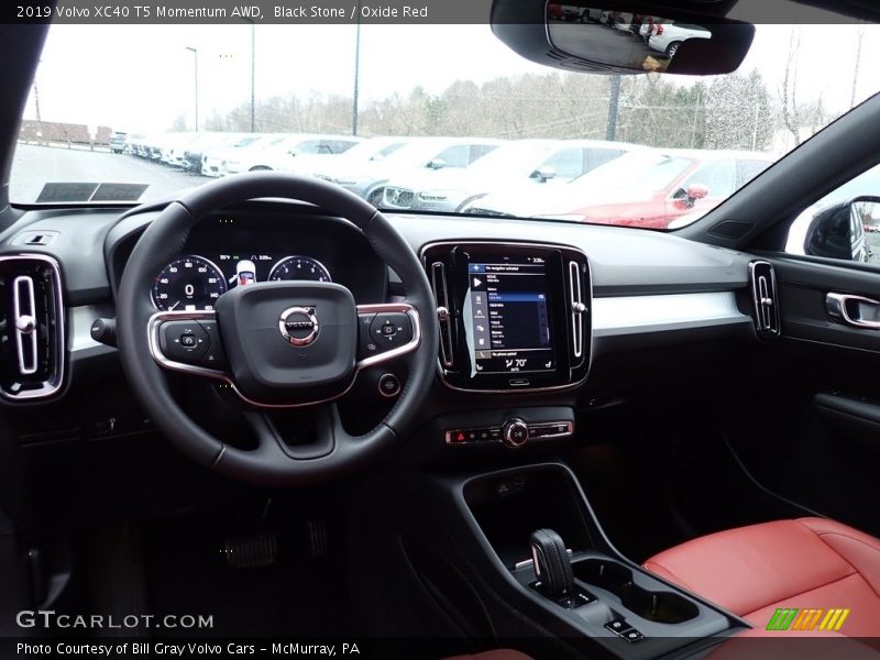 Front Seat of 2019 XC40 T5 Momentum AWD