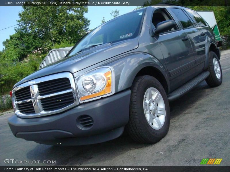 Mineral Gray Metallic / Medium Slate Gray 2005 Dodge Durango SXT 4x4