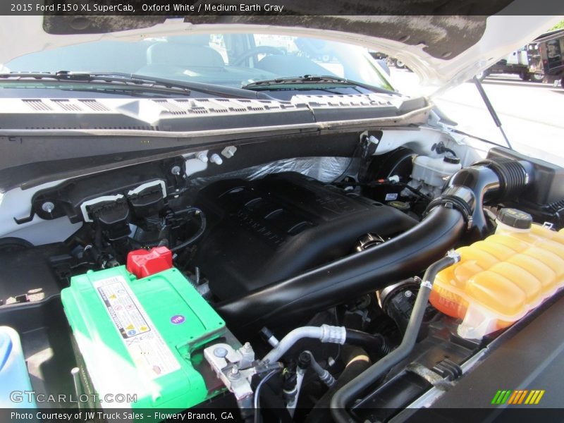 Oxford White / Medium Earth Gray 2015 Ford F150 XL SuperCab