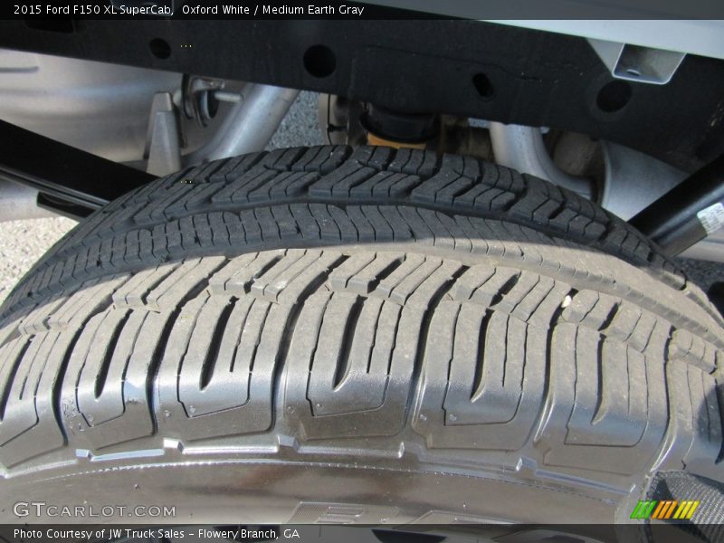 Oxford White / Medium Earth Gray 2015 Ford F150 XL SuperCab